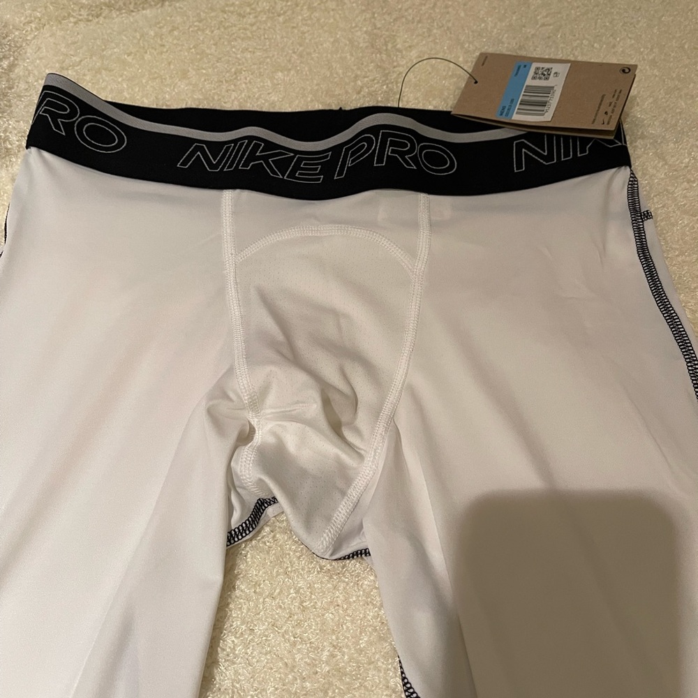 Nike Pro Men’s Training tights, NWT